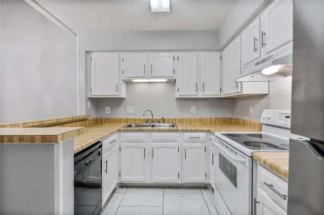 $1,695 | 2912 Manhattan Boulevard, Unit 133, Harvey, LA 70058