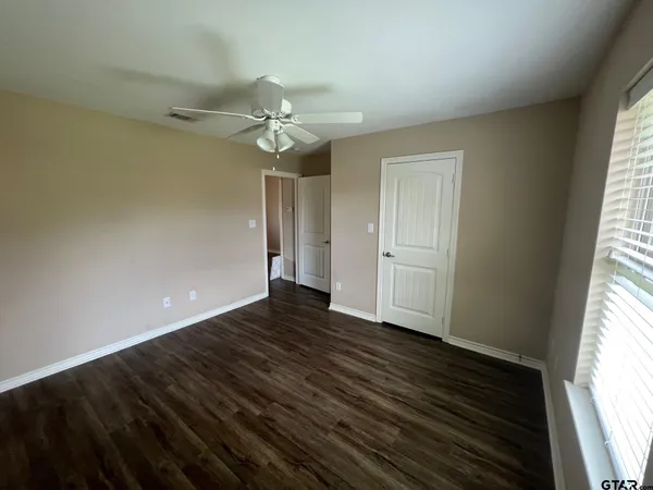 $1,800 | 6936 Vernado Drive, Flint, TX 75762