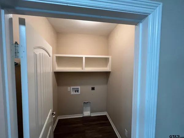$1,800 | 6936 Vernado Drive, Flint, TX 75762