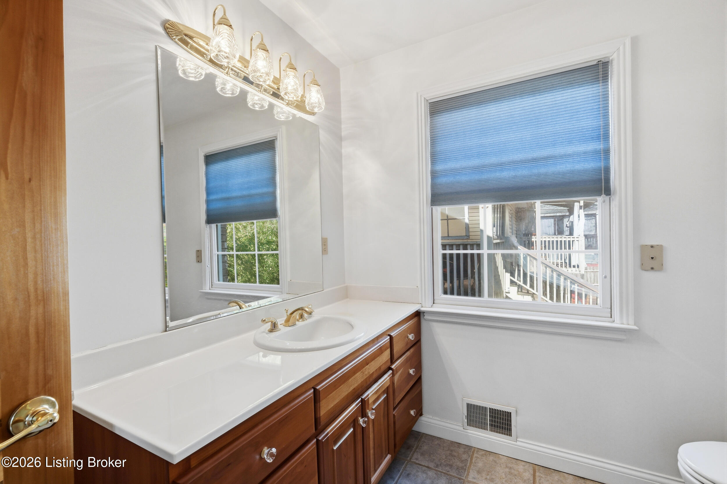 3074 University Road Louisville, KY 40206 - Photo 23 of 51 3074universityrd_028