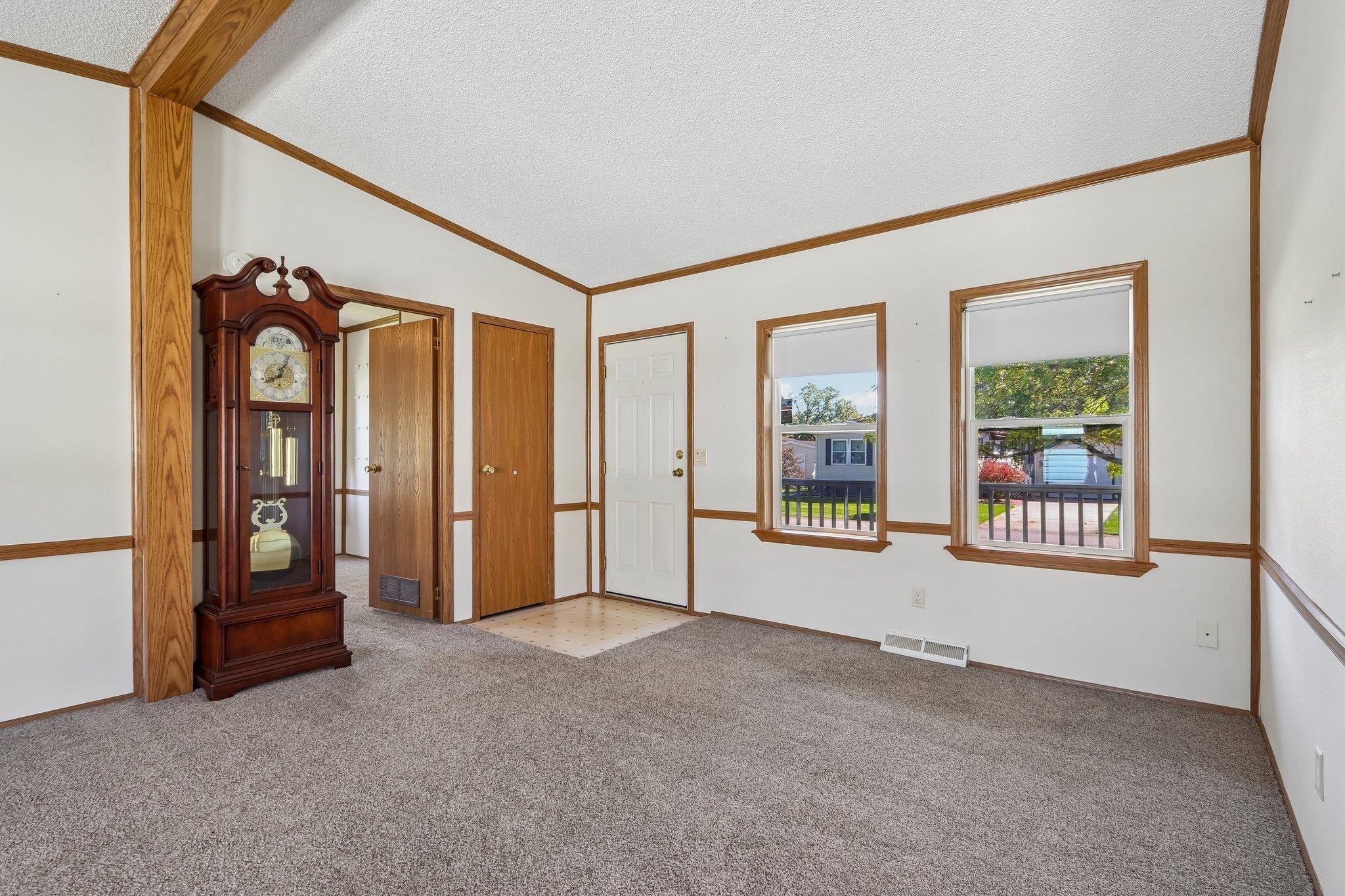 601 Park Ridge Road Waterford, WI 53185 - Photo 7 of 39 Gallery Image 7