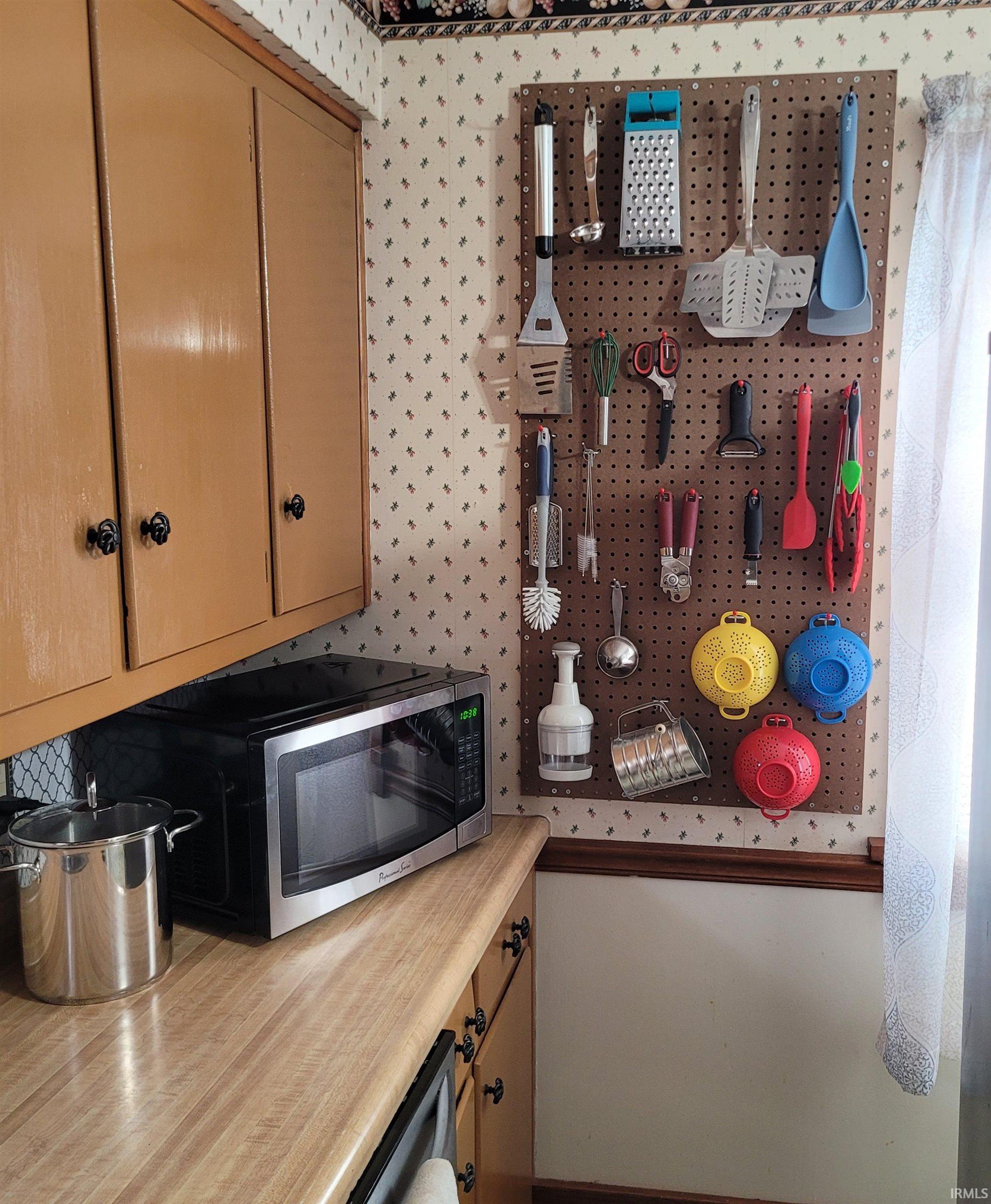 10421 Main Street Leo, IN 46765 - Photo 9 of 22