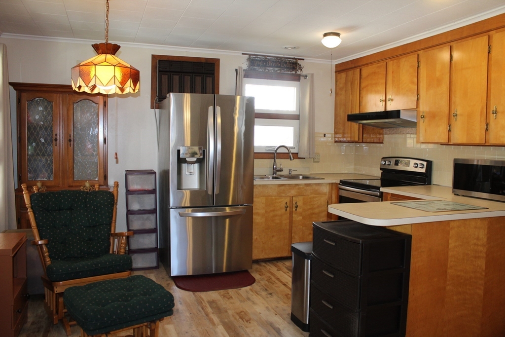 60 Shore Road Douglas, MA 01516 - Photo 13 of 26 Gallery Image 13