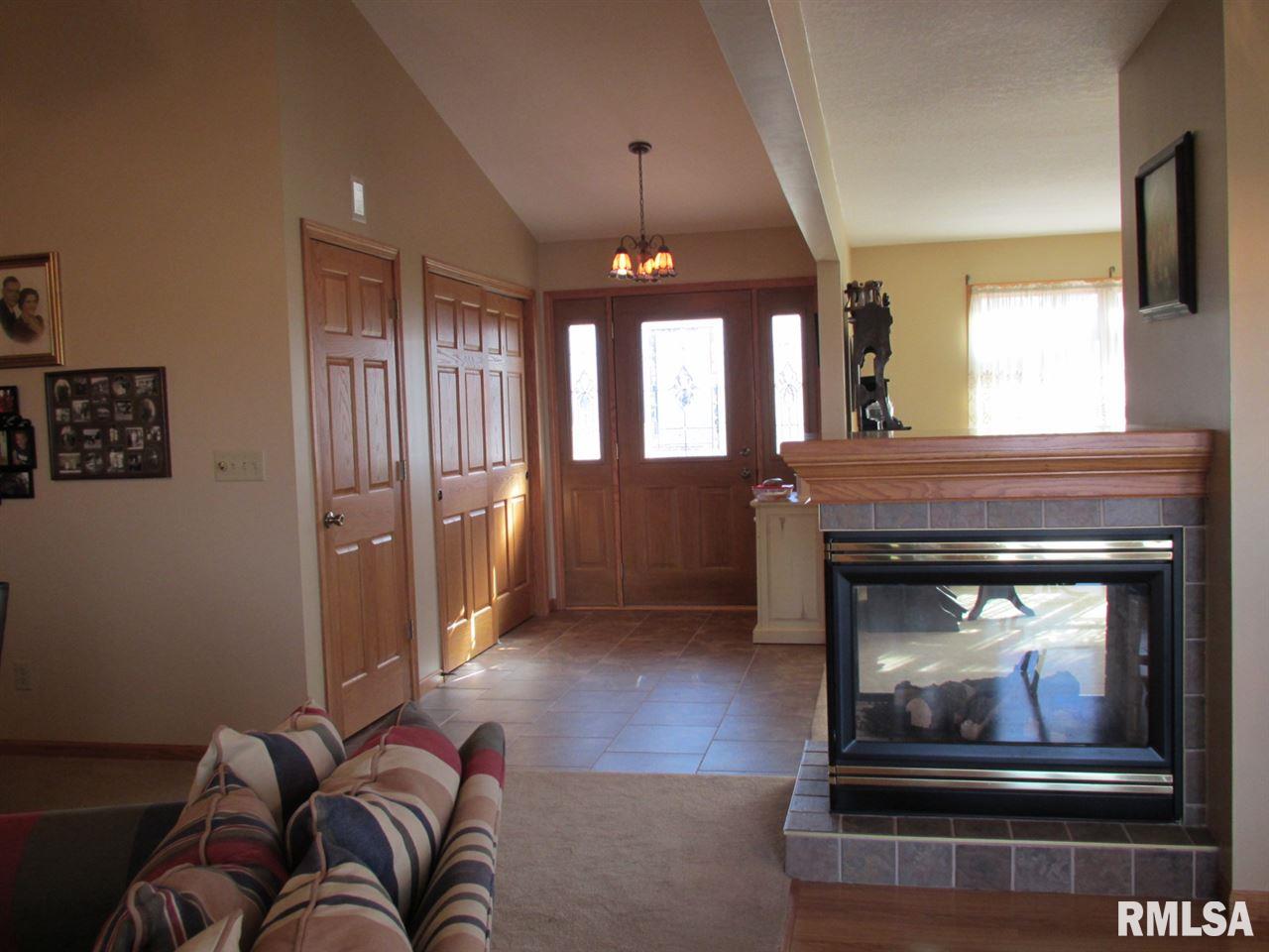 418 Ridge Drive Geneseo, IL 61254 - Photo 5 of 24 Gallery Image 5