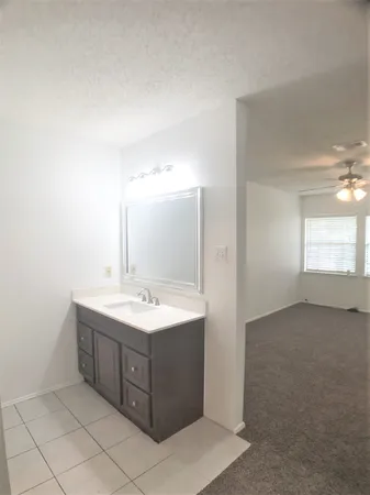 $1,850 | 2510 Grants Lake Boulevard, Unit 56, Sugar Land, TX 77479