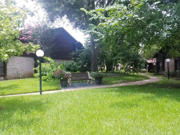 $1,850 | 2510 Grants Lake Boulevard, Unit 56, Sugar Land, TX 77479