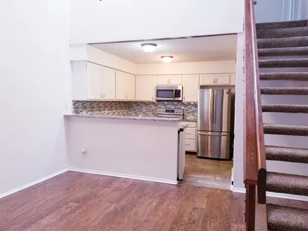 $1,850 | 2510 Grants Lake Boulevard, Unit 56, Sugar Land, TX 77479