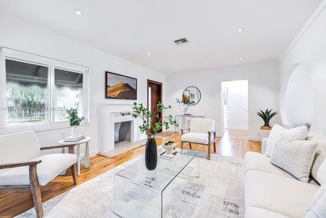 $865,000 | 114 Northeast 107th Street, Miami Shores, FL 33161