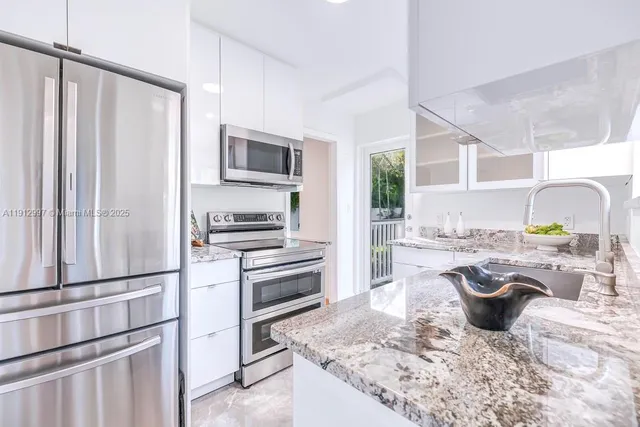 $865,000 | 114 Northeast 107th Street, Miami Shores, FL 33161