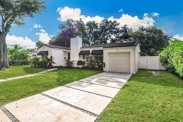 $865,000 | 114 Northeast 107th Street, Miami Shores, FL 33161