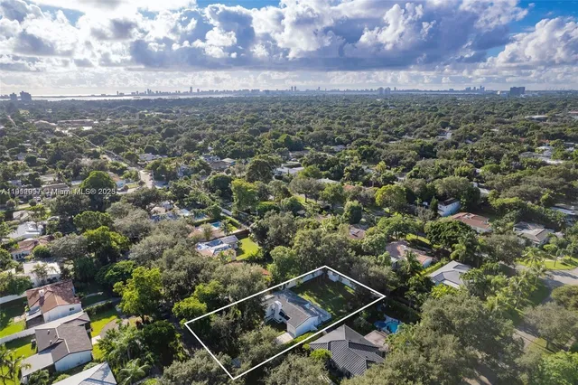 $865,000 | 114 Northeast 107th Street, Miami Shores, FL 33161