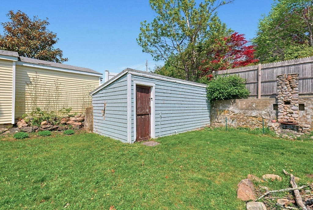 97 Middle Road Acushnet, MA 02743 - Photo 35 of 39