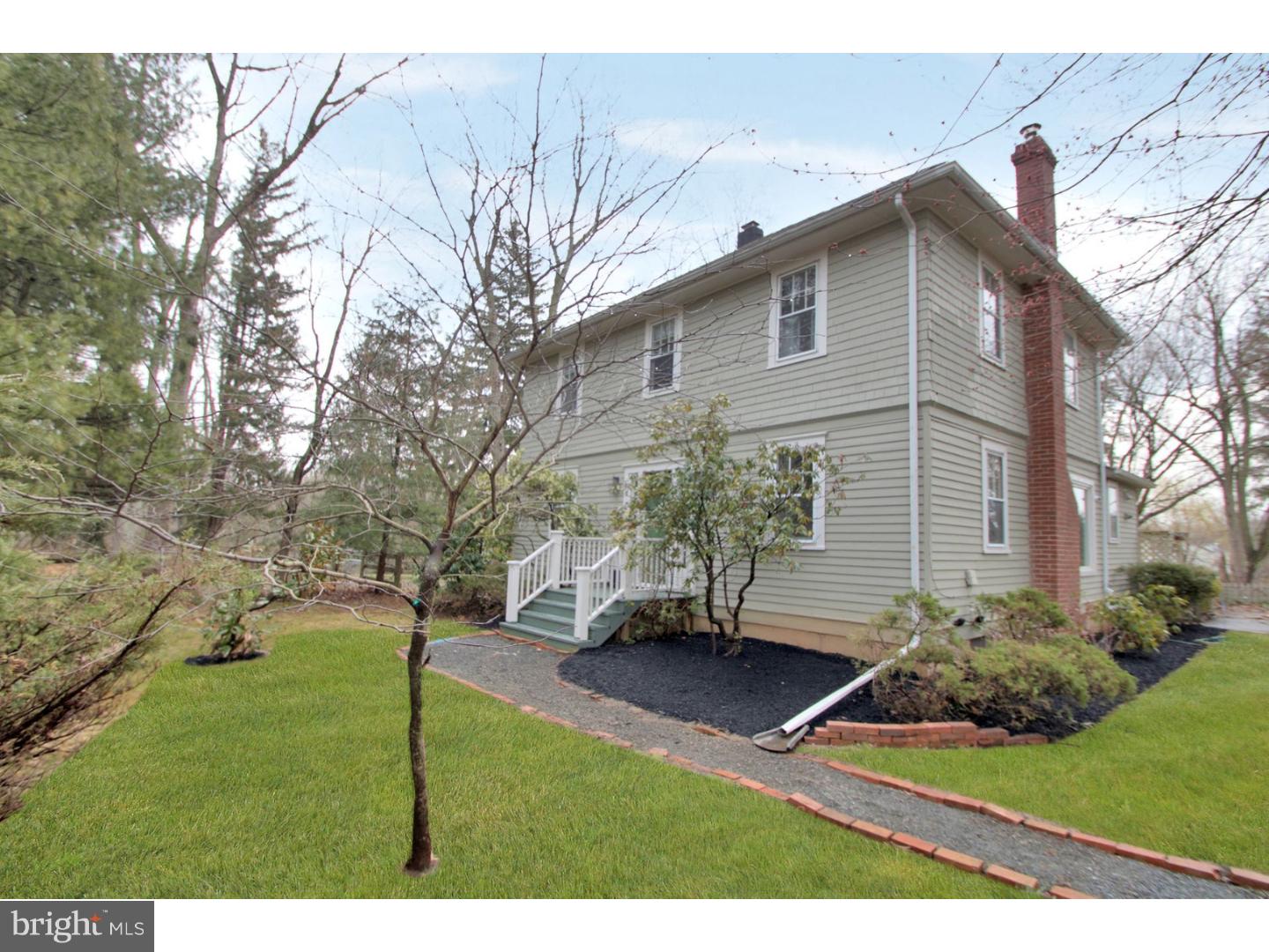 22 Elm Ridge Road Pennington, NJ 08534 - Photo 3 of 25