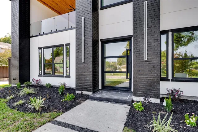 $1,975,000 | 7503 Robin Road, Dallas, TX 75209