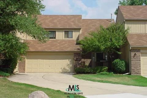 2131 Rochelle Rochester, MI 48309 - Photo 1 of 6 689744.JPG