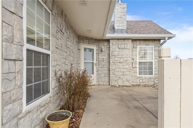 $310,000 | 11388 South Pflumm Road, Olathe, KS 66215