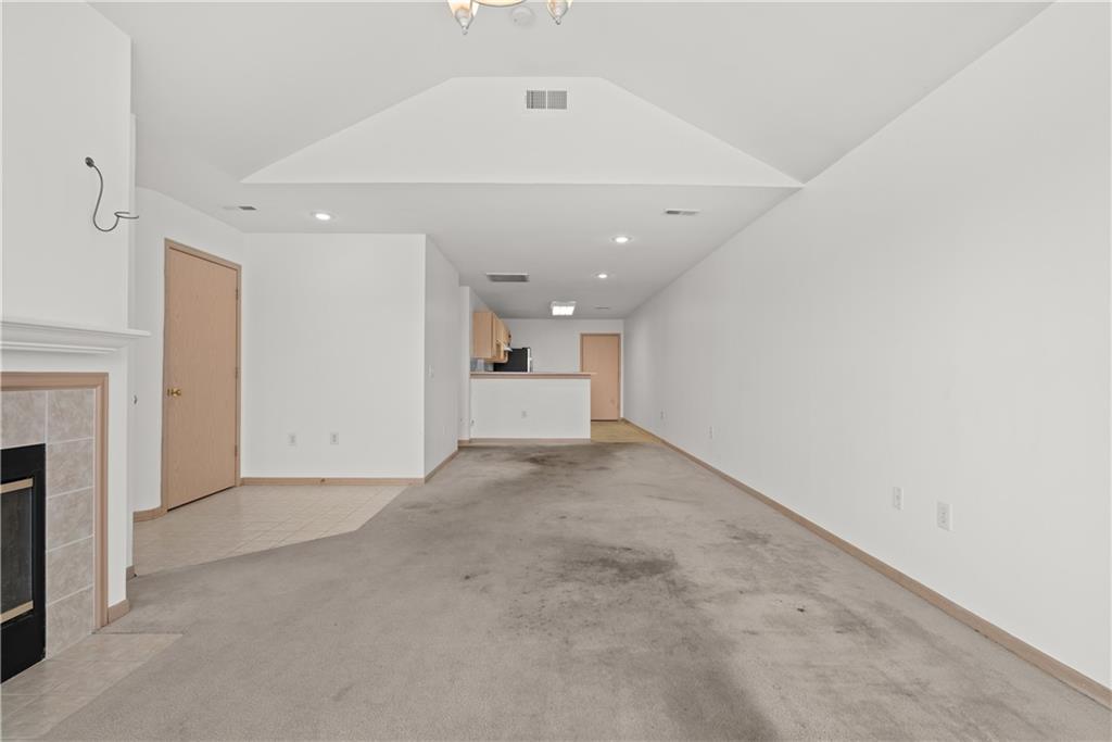 11388 South Pflumm Road Olathe, KS 66215 - Photo 8 of 21