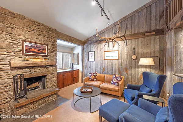 $1,495,000 | 3730 North Lake Creek Drive, Unit 2523, Wilson, WY 83014