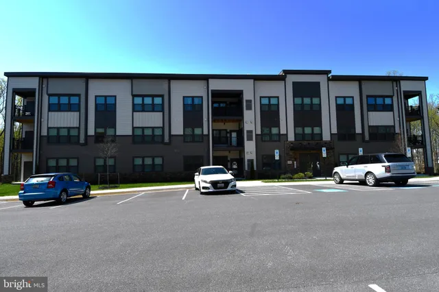$407,999 | 10401 Resort Road, Unit F, Ellicott City, MD 21042