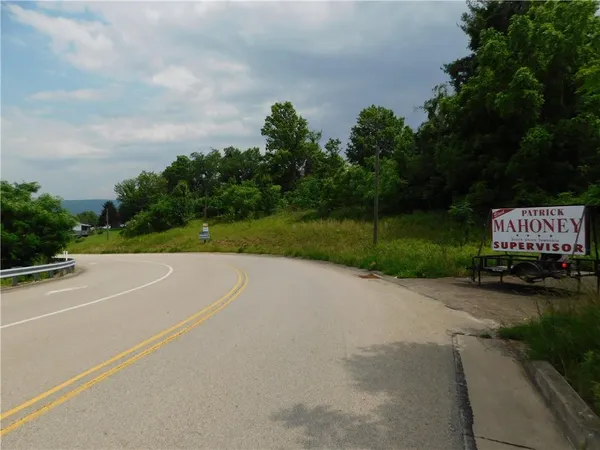 $250,000 | 329 McClellandtown Road, Uniontown, PA 15401