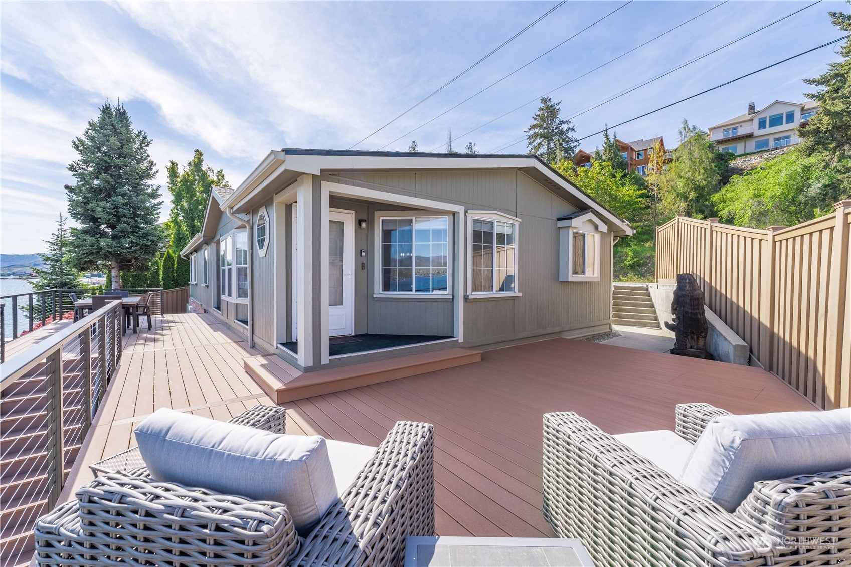 1308 South Lakeshore Road Chelan, WA 98816 - Photo 9 of 32 Gallery Image 9
