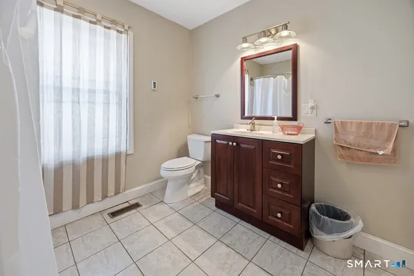 $675,000 | 7 Pratte Lane, Wolcott, CT 06716