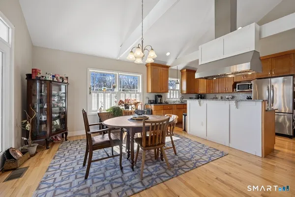 $675,000 | 7 Pratte Lane, Wolcott, CT 06716
