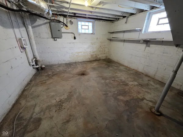 $1,100 | 21 South Spencer Avenue, Indianapolis, IN 46219