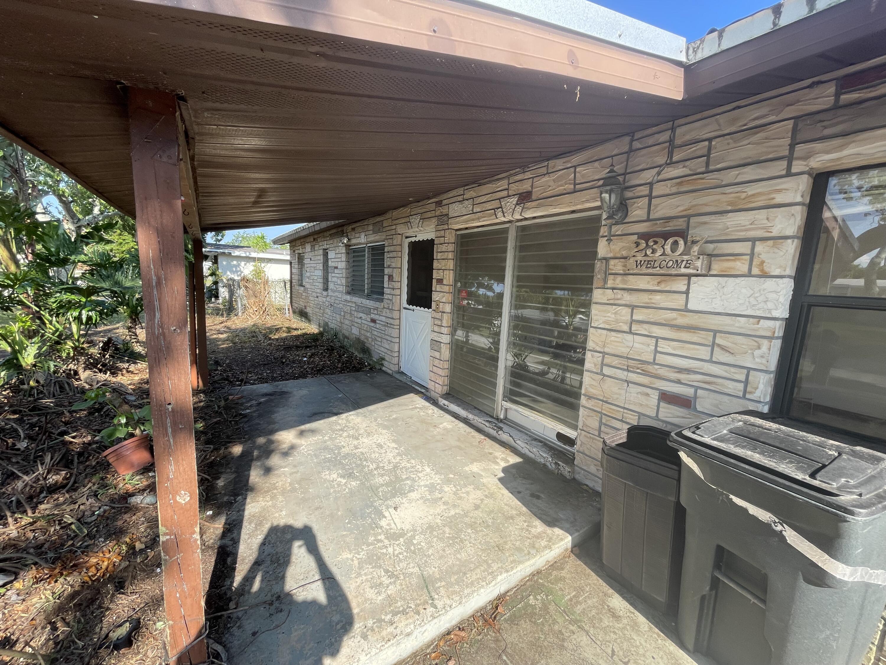 2307 King Richard Road Melbourne, FL 32935 - Photo 2 of 12 IMG_1059