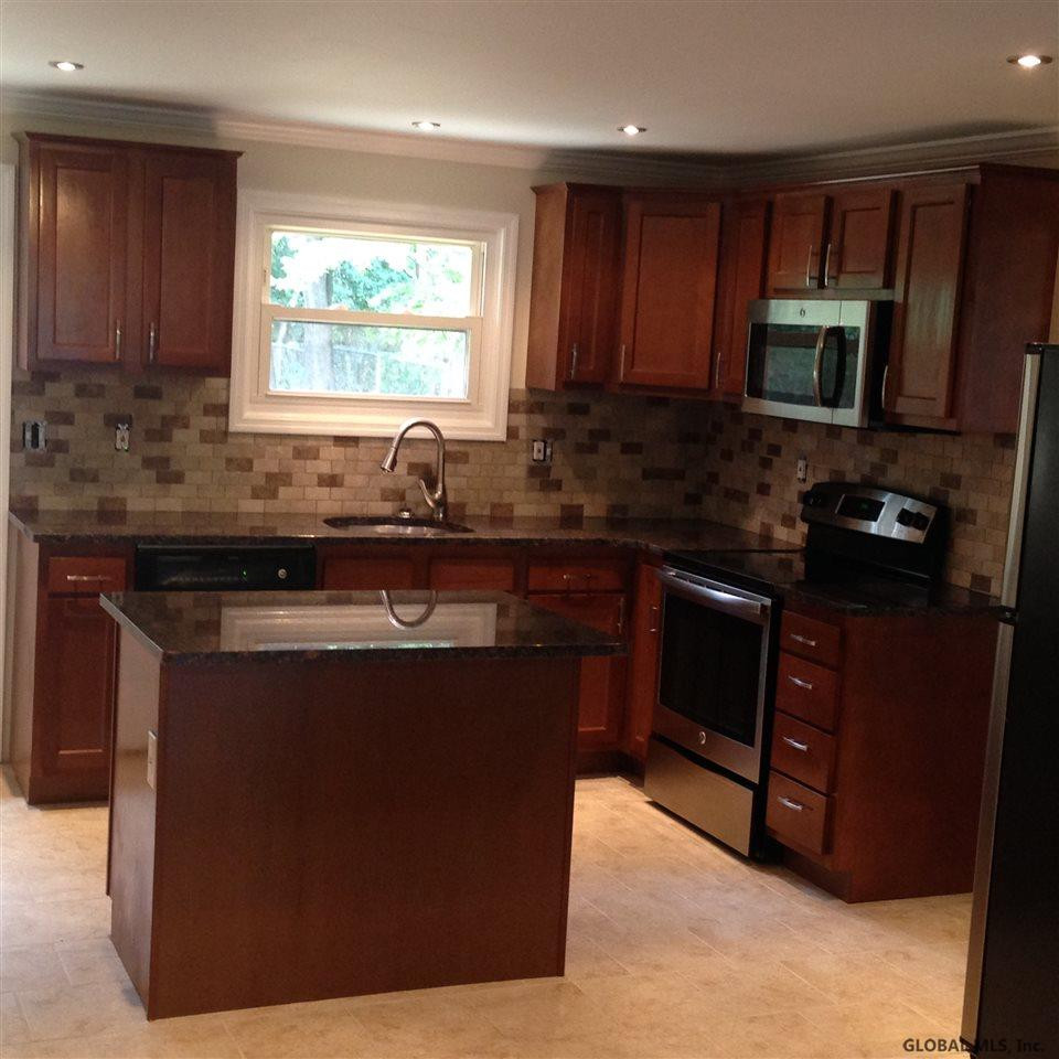 184 Summit Avenue Rensselaer, NY 12144 - Photo 12 of 25 Photo 12
