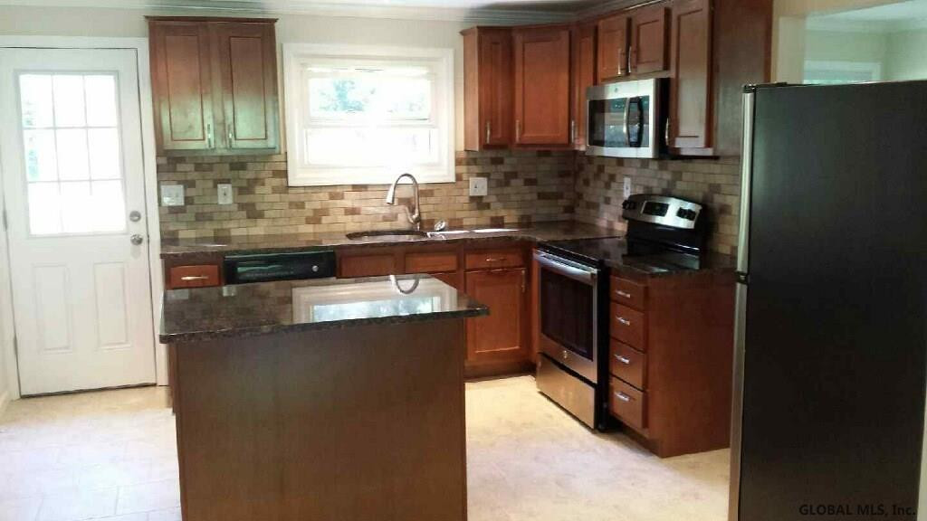 184 Summit Avenue Rensselaer, NY 12144 - Photo 25 of 25 Photo 25