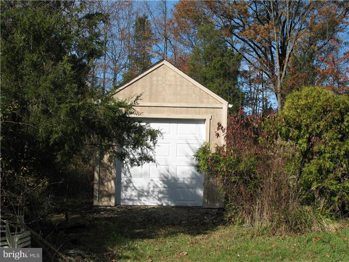 3002 Gottschall Road Perkiomenville, PA 18074 - Photo 22 of 22 Storage Shed