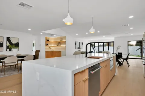 $1,300,000 | 2602 North 82nd Street, Scottsdale, AZ 85257