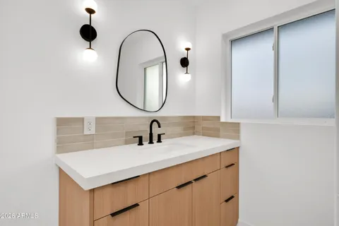 $1,300,000 | 2602 North 82nd Street, Scottsdale, AZ 85257