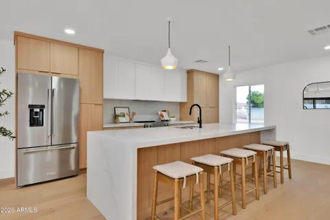 $1,300,000 | 2602 North 82nd Street, Scottsdale, AZ 85257