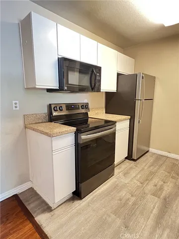 $2,000 | 1265 Kendall Drive, Unit 1712, San Bernardino, CA 92407