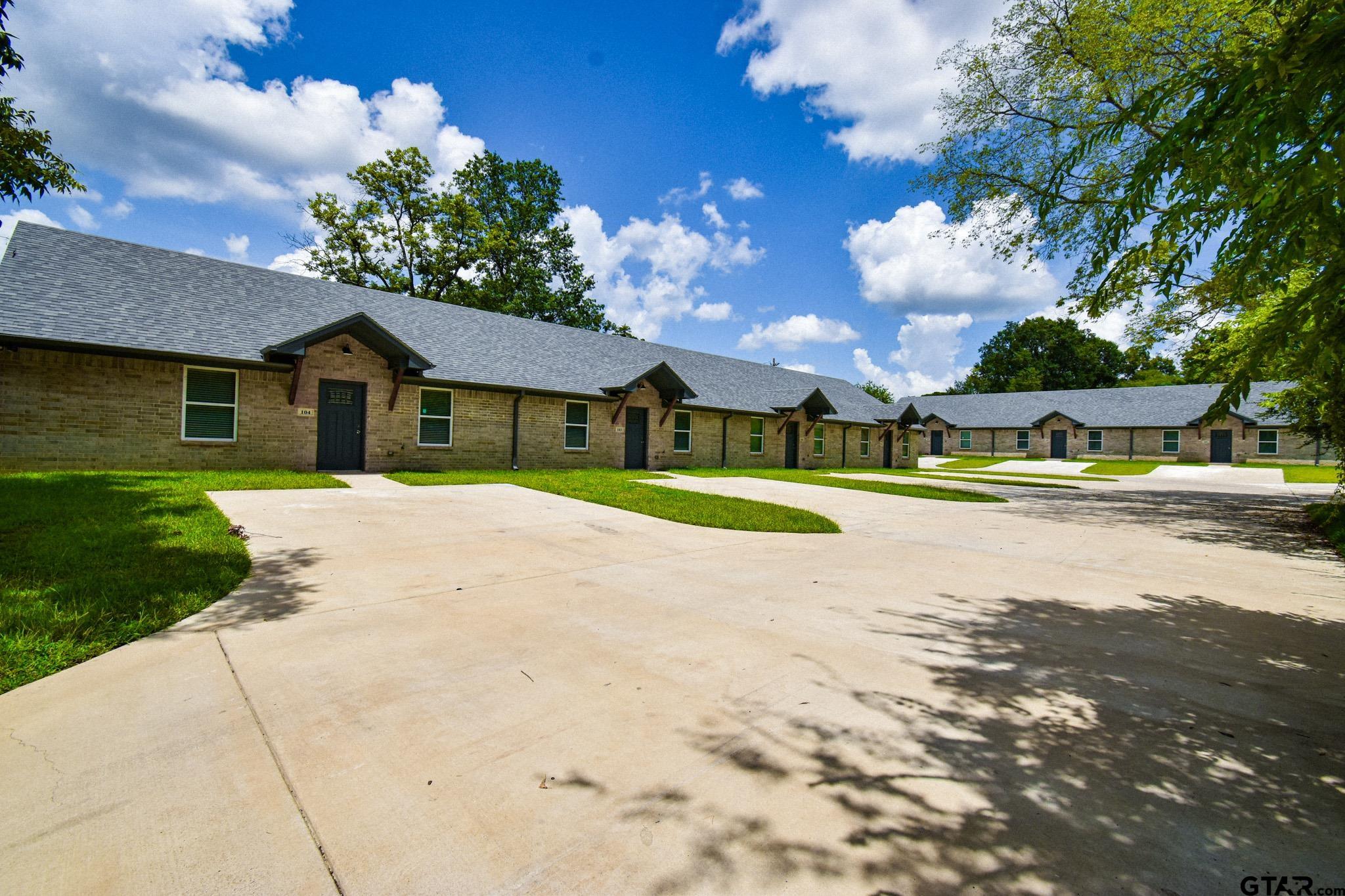 1417 East Earle Street Tyler, TX 75702 - Photo 4 of 31 a view of house with yard