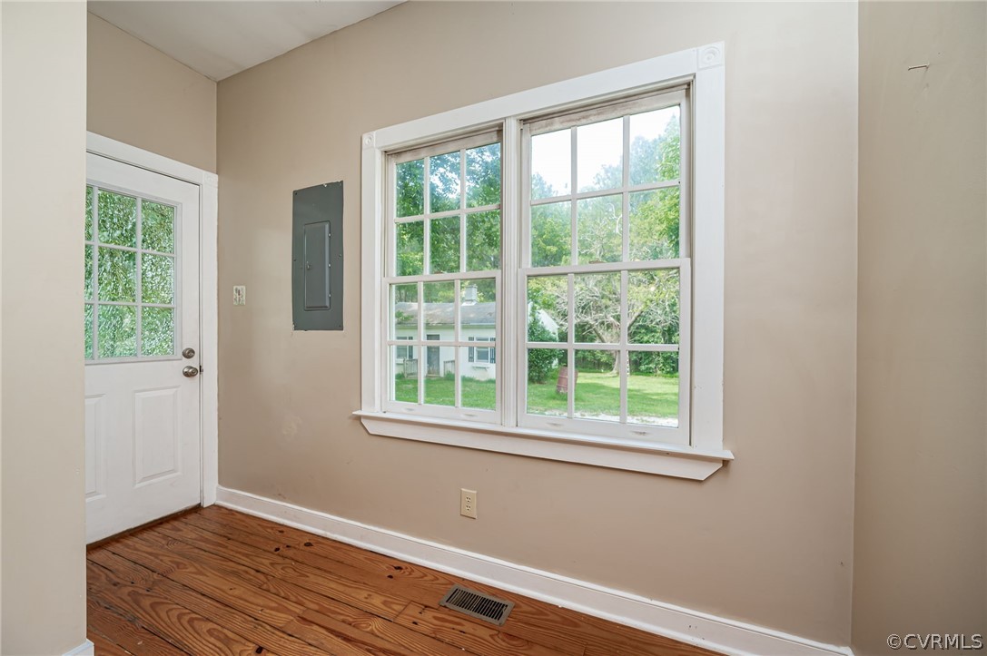 1937 Boyer Road Powhatan, VA 23139 - Photo 12 of 32 Gallery Image 12