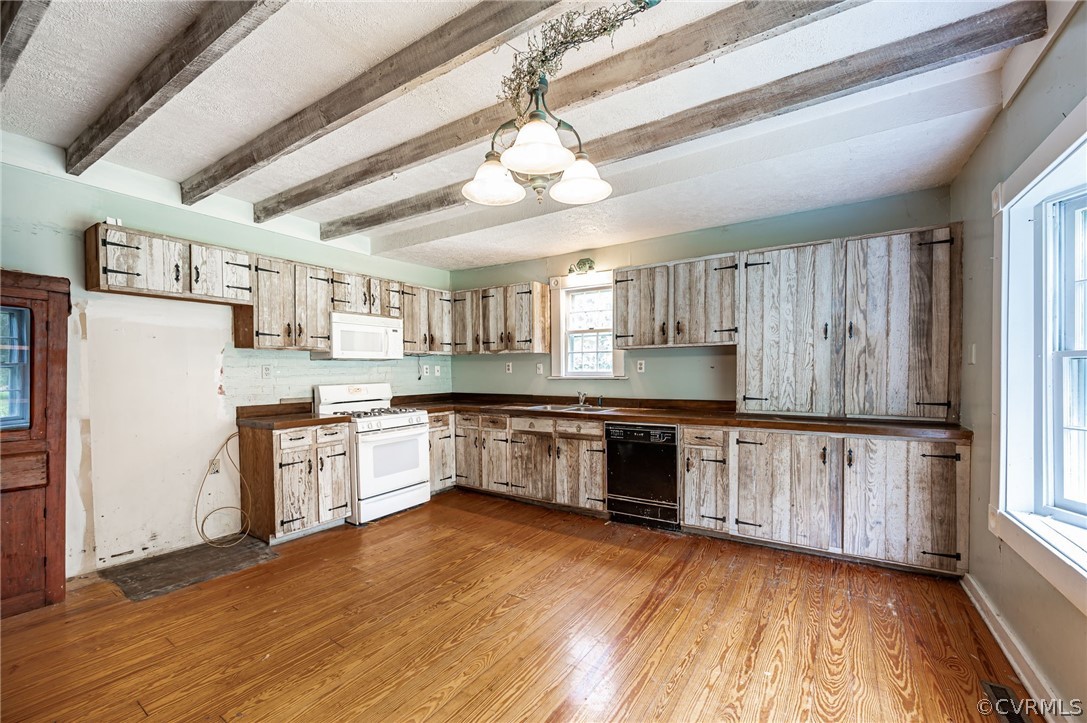 1937 Boyer Road Powhatan, VA 23139 - Photo 7 of 32 Gallery Image 7