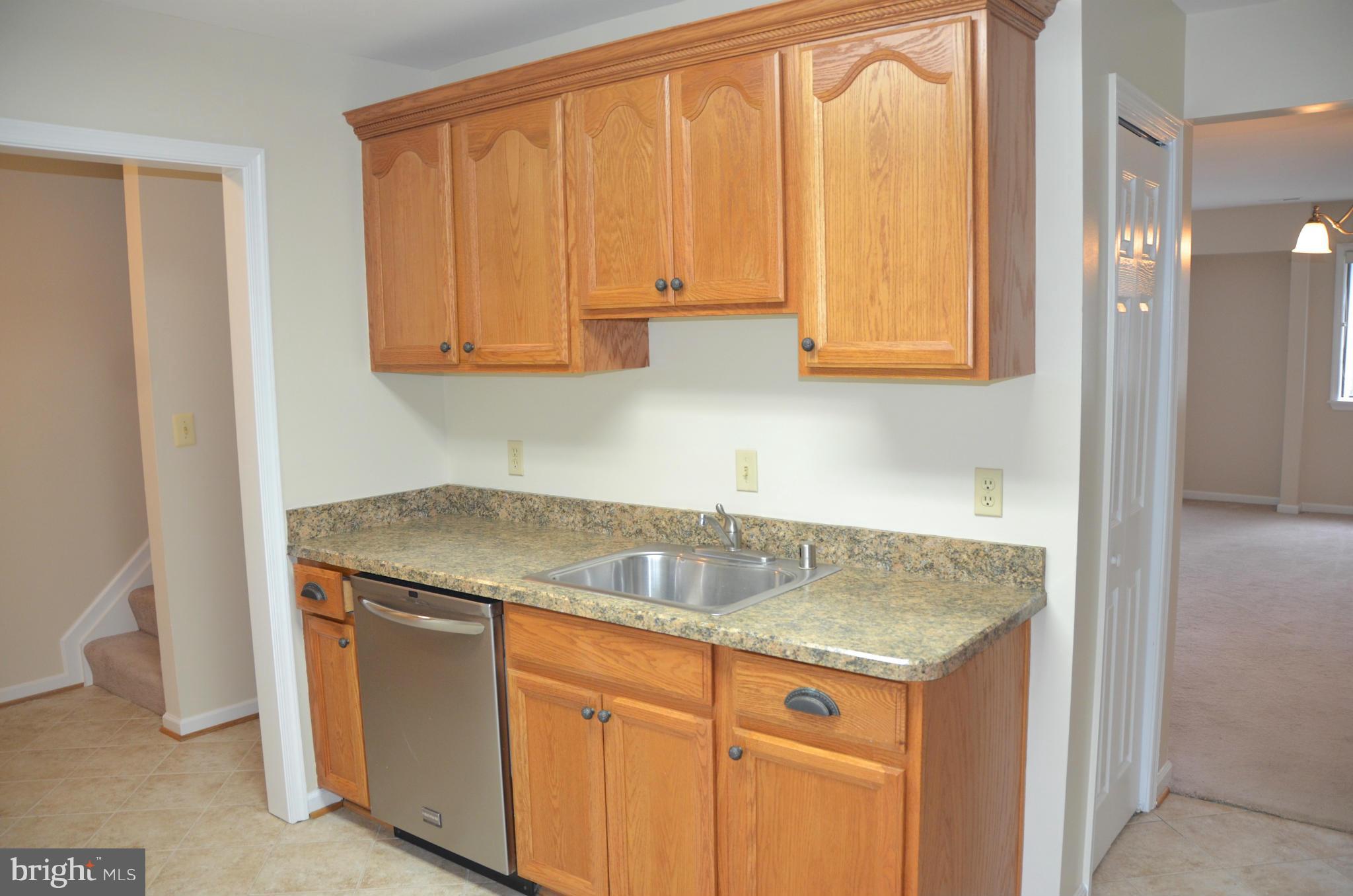 1007 Cedar Ridge Court Annapolis, MD 21403 - Photo 4 of 30 Kitchen
