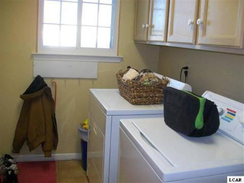 215 Joy Road Adrian, MI 49221 - Photo 9 of 11 20024487-8.JPG
