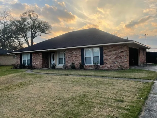 $289,000 | 3699 Oak Forest Avenue, Baton Rouge, LA 70814