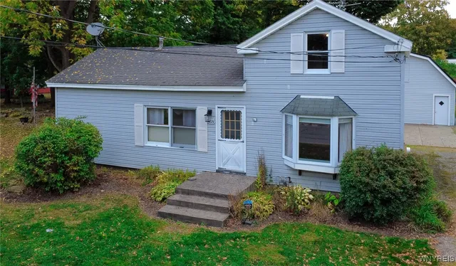 $150,000 | 1829 West Avenue, Marilla, NY 14102