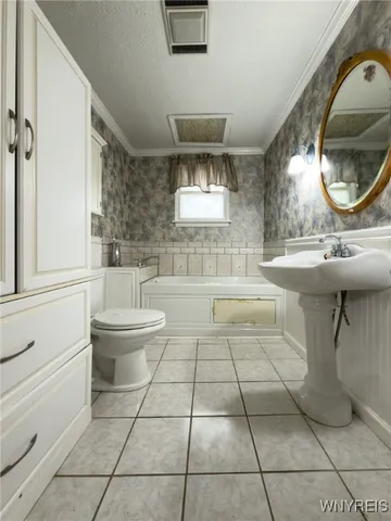 $150,000 | 1829 West Avenue, Marilla, NY 14102