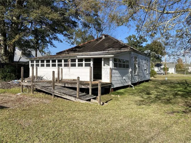 $230,000 | 603 West 25th Avenue, Covington, LA 70433