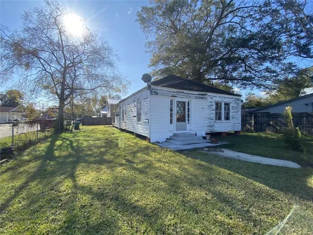$230,000 | 603 West 25th Avenue, Covington, LA 70433