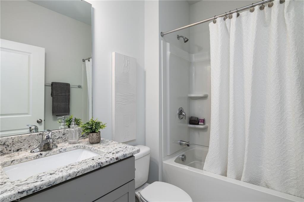 824 Riley Lane Greensboro, NC 27455 - Photo 12 of 27 Gallery Image 12