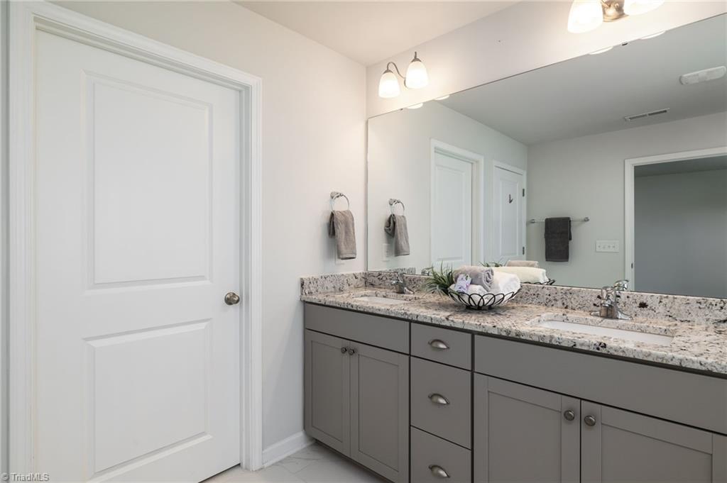 824 Riley Lane Greensboro, NC 27455 - Photo 17 of 27 Gallery Image 17