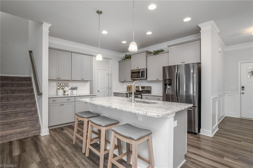 824 Riley Lane Greensboro, NC 27455 - Photo 6 of 27 Gallery Image 6