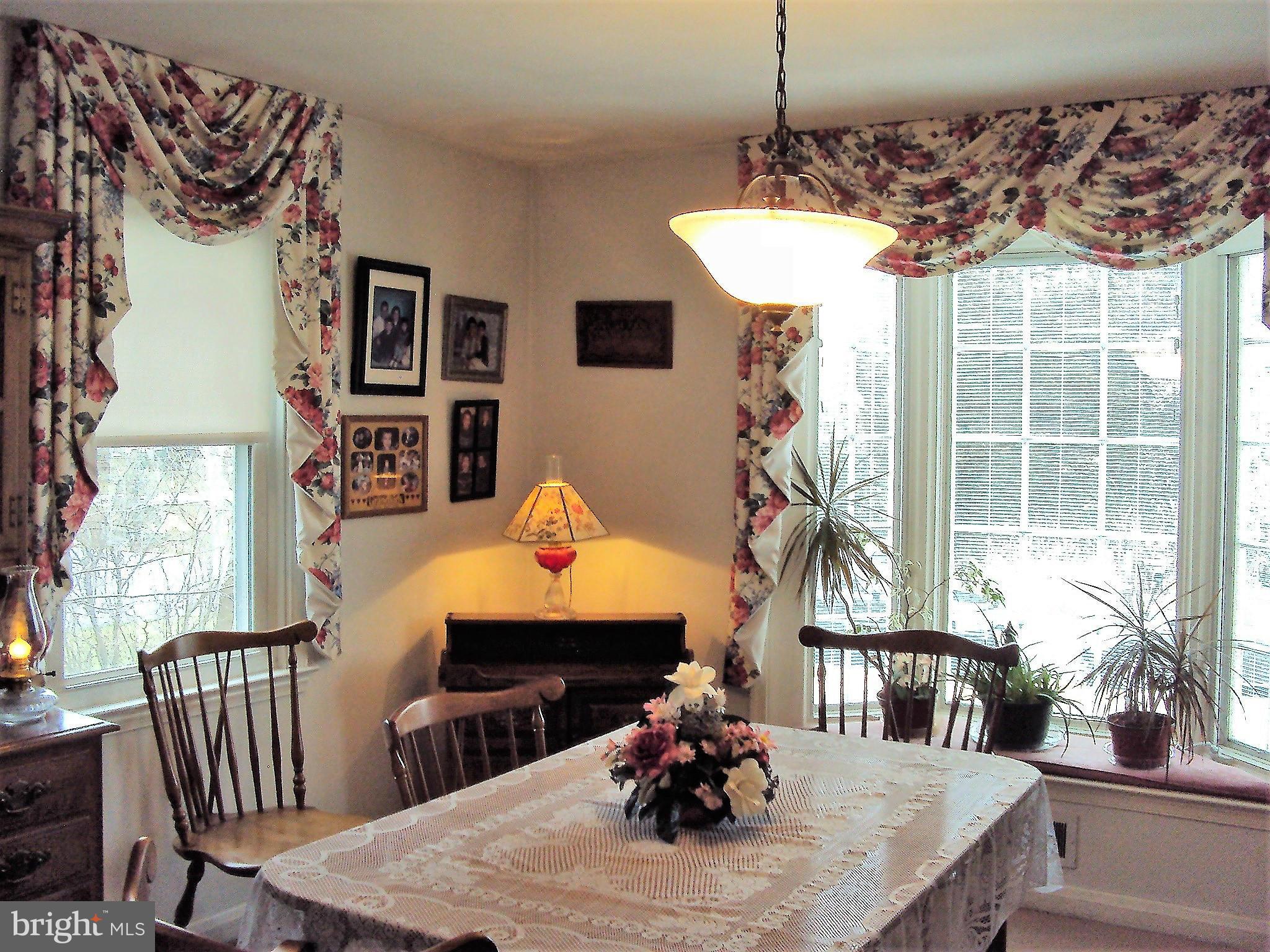 11705 Hillside Road Kingsville, MD 21087 - Photo 12 of 30 Dining Room w/Pella Bay Window
